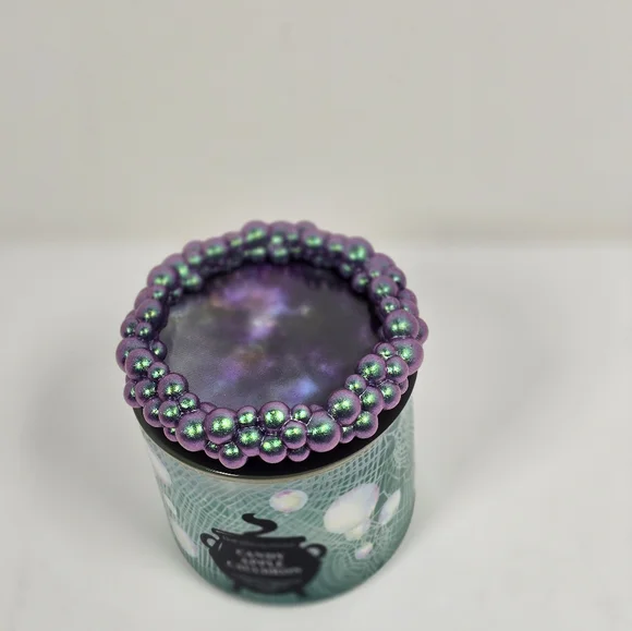 Bath & Body Works Candy Apple Cauldron 3 Wick Candle Nwt - Picture 3 of 4